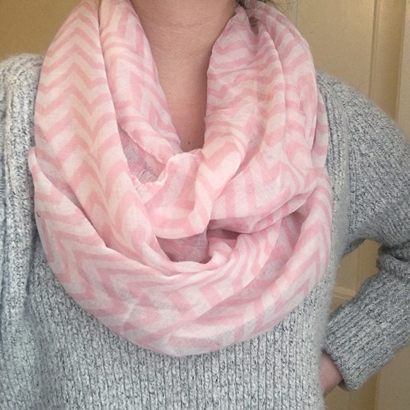 Rue21 Accessories - RUE 21 Chevron Infinity Scarf Pink White